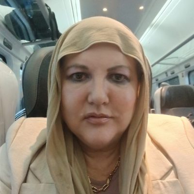 caroline goldsmith, psychologist in ireland, mental health specilaist. qualifications